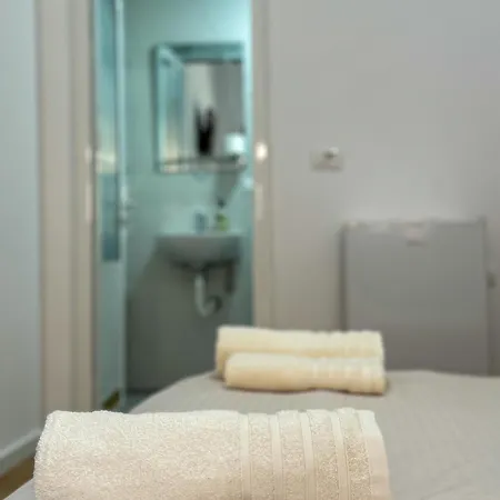 ゲストハウス Eleonora Përmet