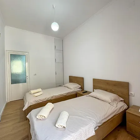 ゲストハウス Eleonora