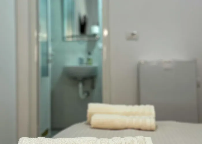 招待所 Eleonora Përmet